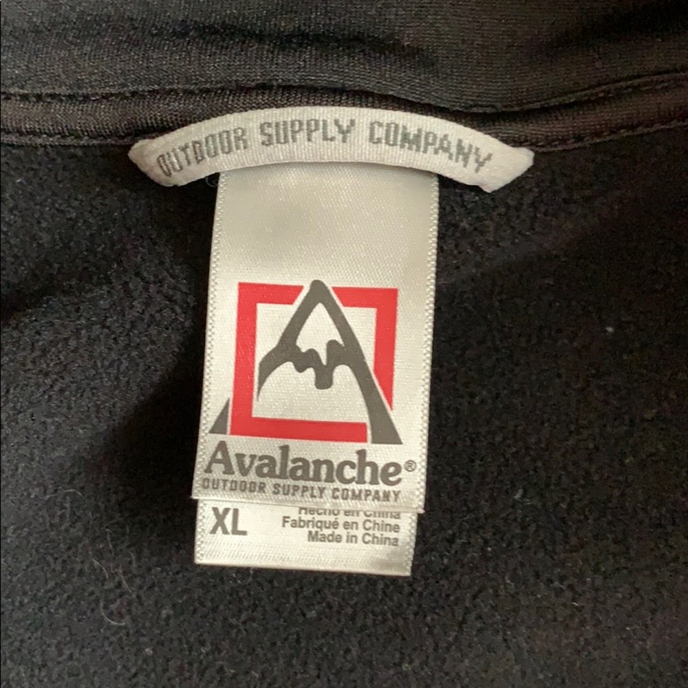 Avalanche pullover - Picture 2 of 4